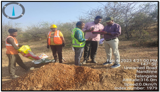 Borrow area sampling at Km. 204_200 RHS